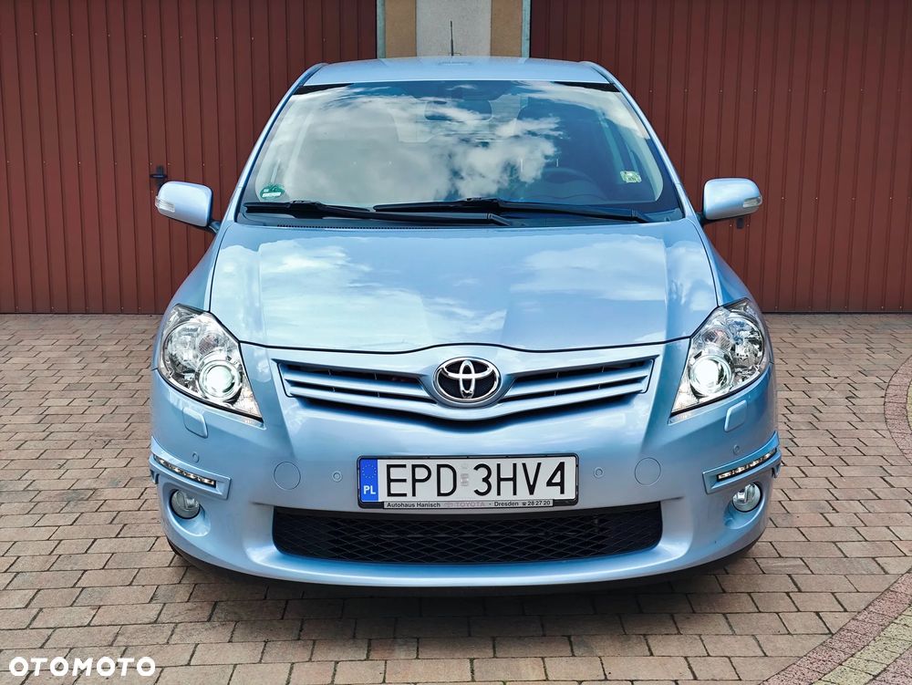 Toyota Auris 1.6 Executive - 2