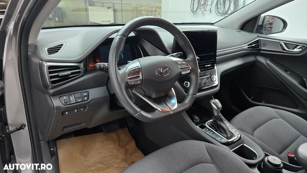 Hyundai IONIQ Plug-in-Hybrid 1.6 GDI Style - 16