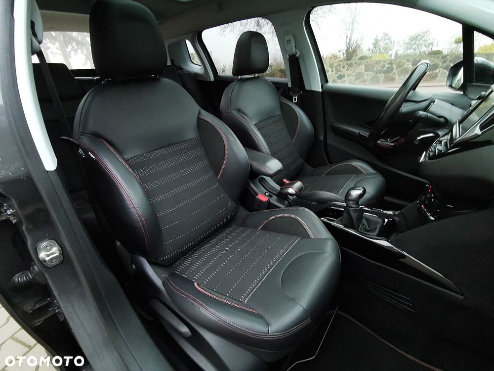 Peugeot 2008 1.5 BlueHDi GT Line S&S - 22