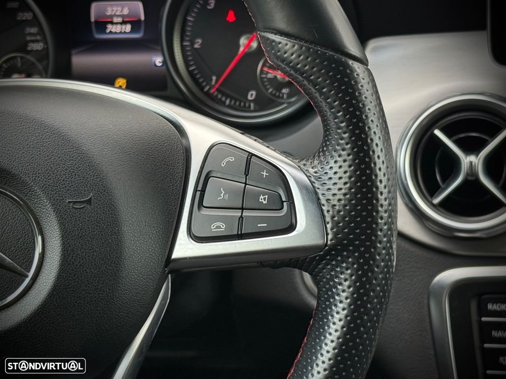 Mercedes-Benz GLA 180 d AMG Line - 17