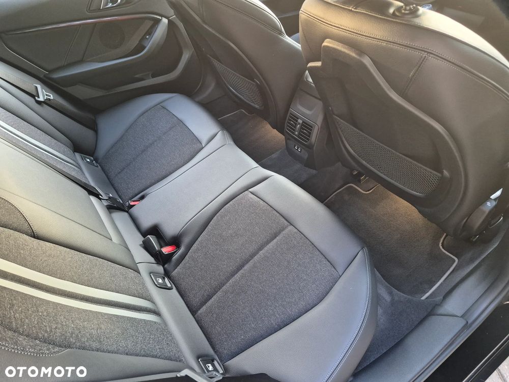 BMW Seria 1 116d EfficientDynamics Edition Sport Line - 11