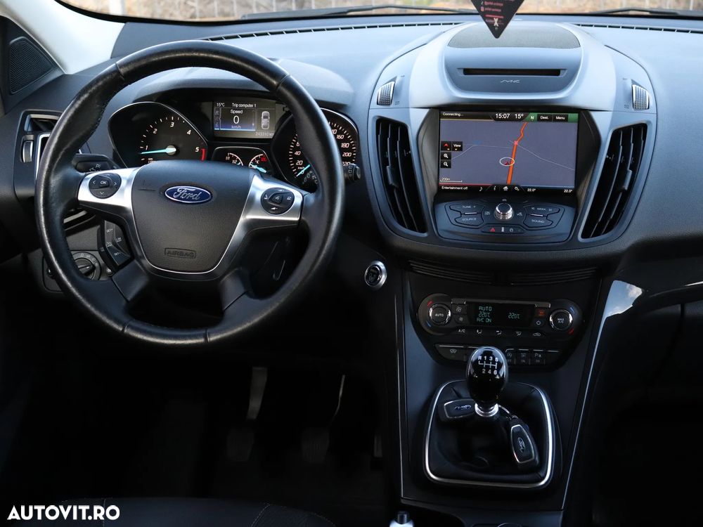 Ford Kuga 2.0 TDCi 4x2 Titanium - 5