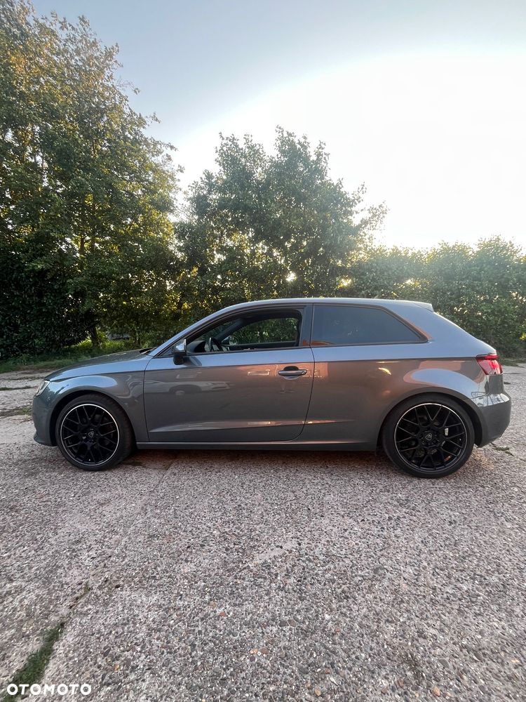 Audi A3 3-drzwiowe 2.0 TDI Quattro Attraction - 10