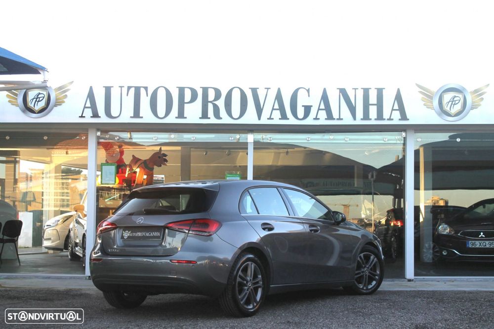 Mercedes-Benz A 180 d Style Plus Aut. - 34