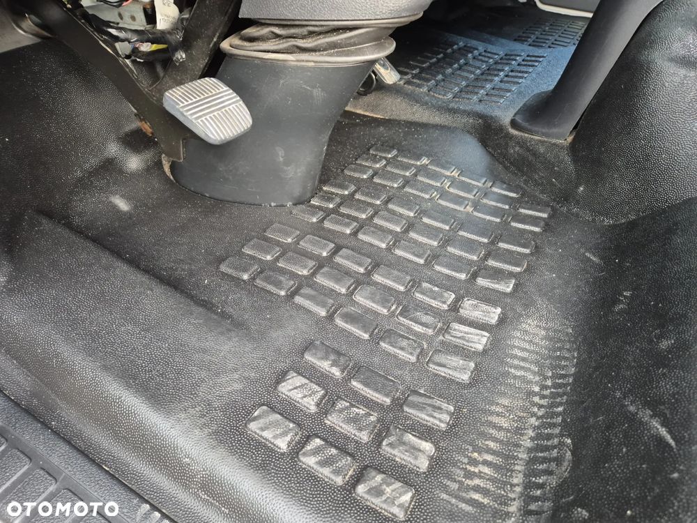 Nissan Nissan NT500/ 3.0Dxi/ 150KM/ Iveco/Wywrotka/ - 13