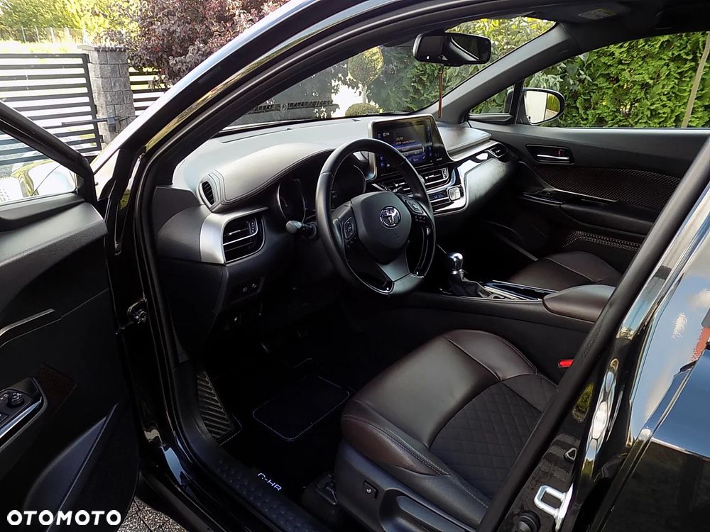Toyota C-HR 1.8 Hybrid Executive - 32