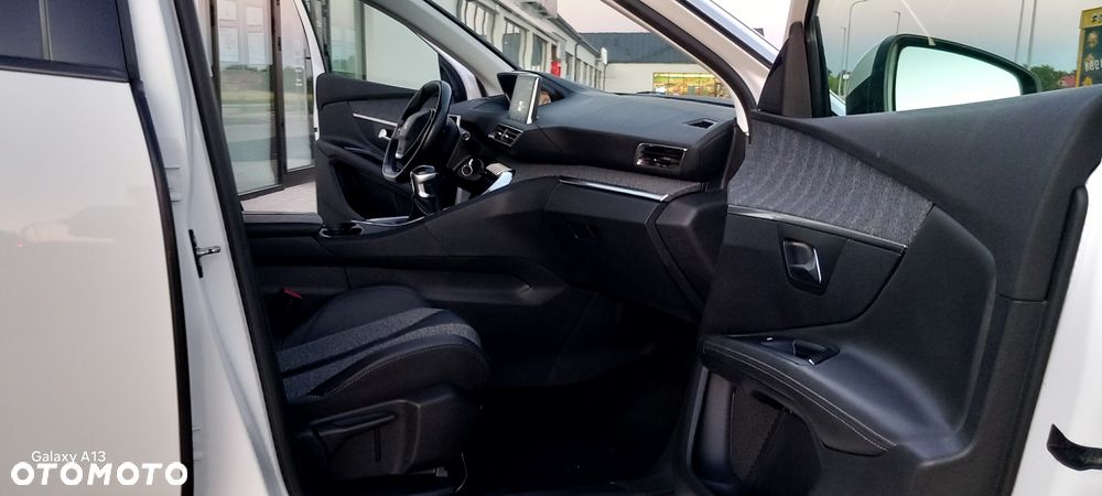 Peugeot 3008 1.2 PureTech GPF Access S&S - 17