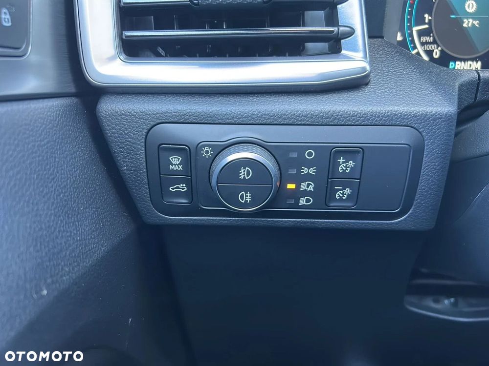 Volkswagen Amarok - 25