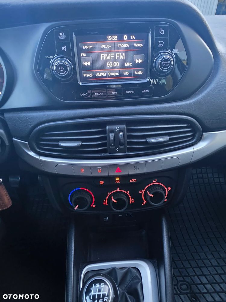 Fiat Tipo 1.4 16V More - 16
