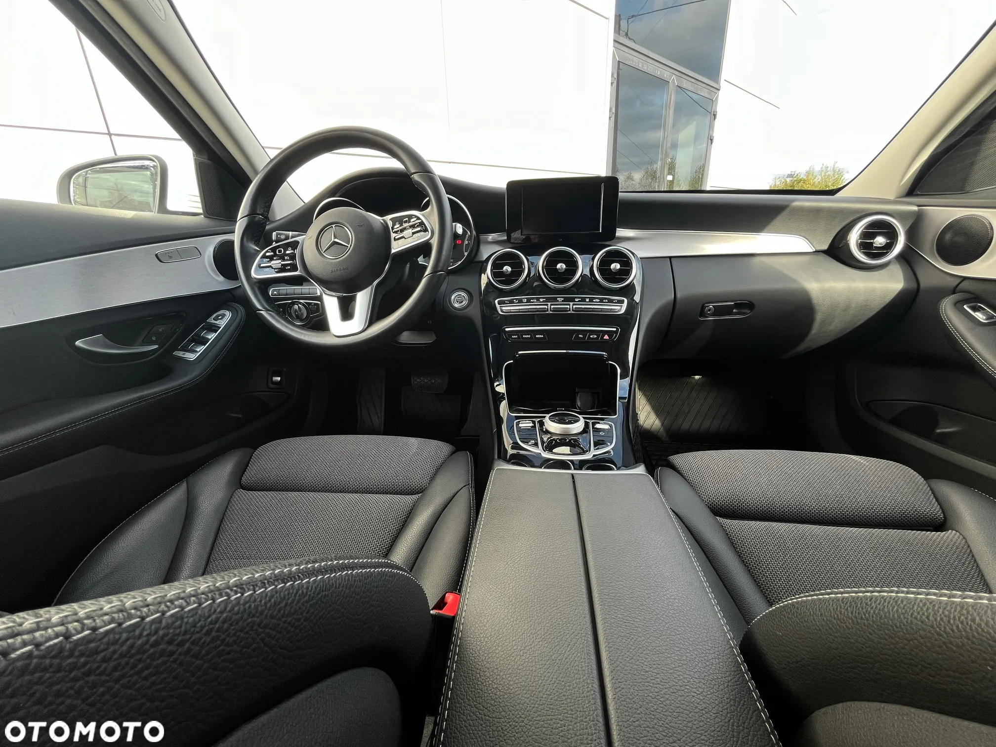 Mercedes-Benz Klasa C 300 de 9G-TRONIC - 19