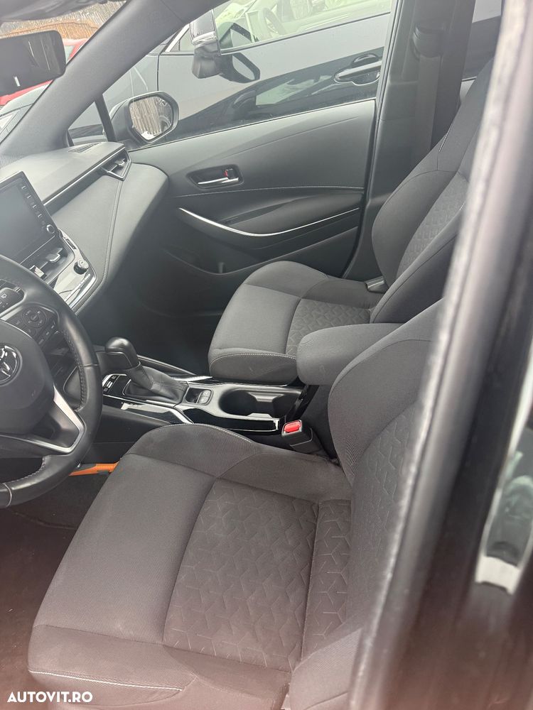 Toyota Corolla 1.8 Business Edition - 13