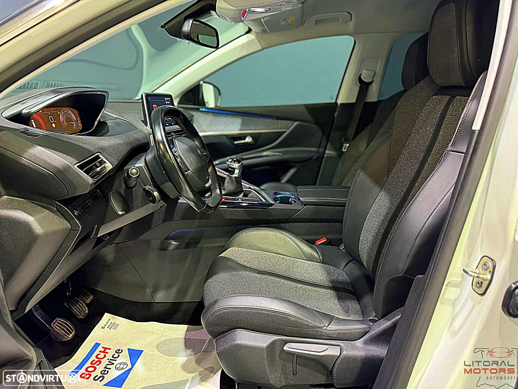 Peugeot 3008 1.2 PureTech Allure Pack - 14