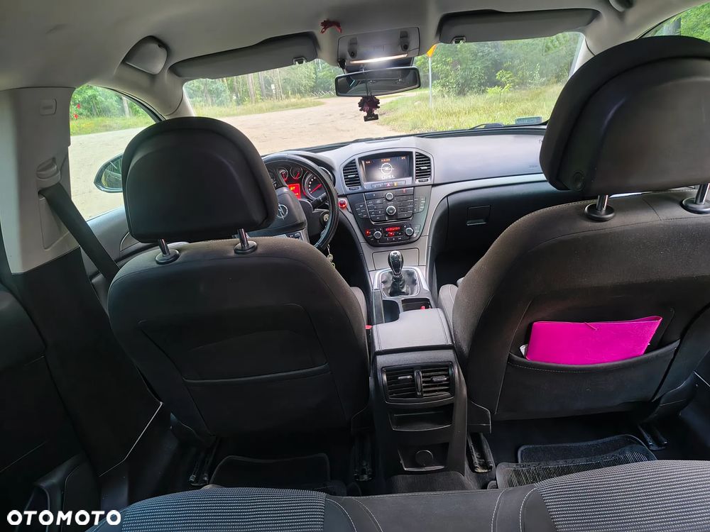 Opel Insignia 2.0 CDTI - 10