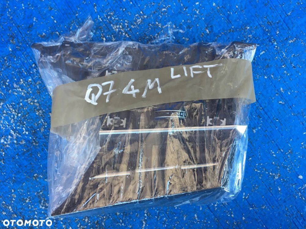 Audi Q7 SQ7 4M LIFT /  4M8820901  / Kratka Nawiewu Lewa / ORYGINAŁ - 4