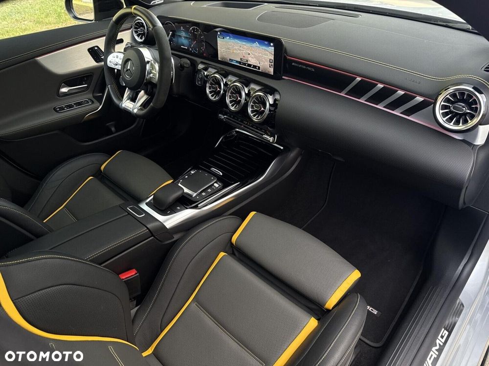 Mercedes-Benz CLA AMG 45 S 4-Matic+ 8G-DCT - 17