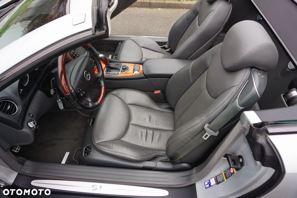 Mercedes-Benz SL - 18