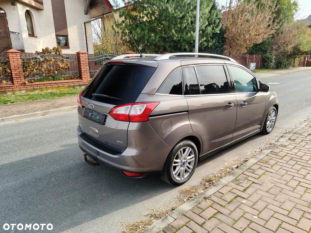 Ford Grand C-MAX Titanium - 8