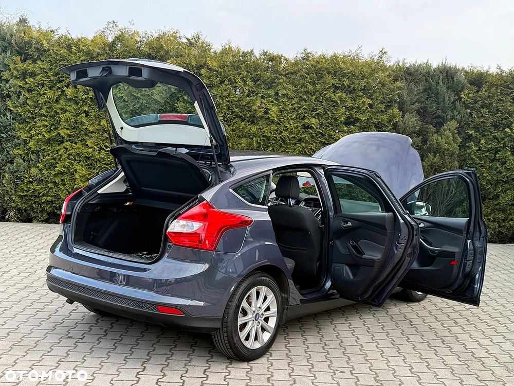 Ford Focus - 37