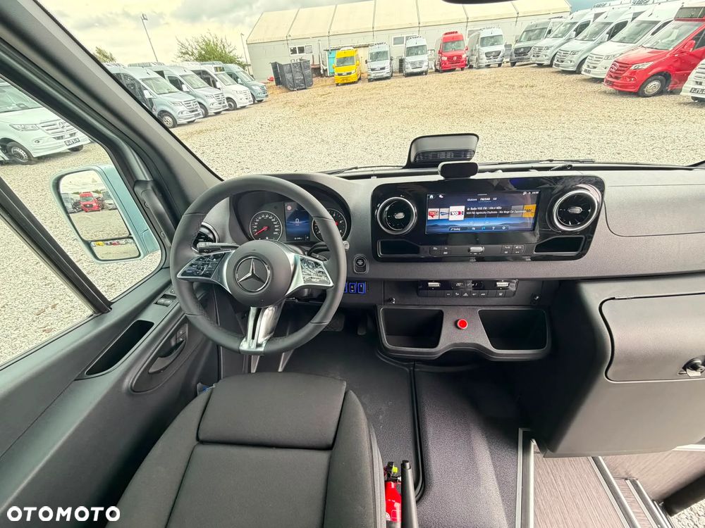 Mercedes-Benz Sprinter 519 - 19