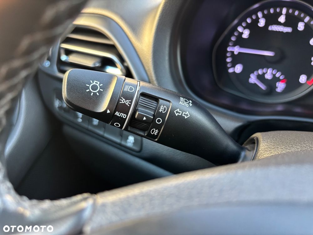 Hyundai i30 1.5 DPI Comfort - 25