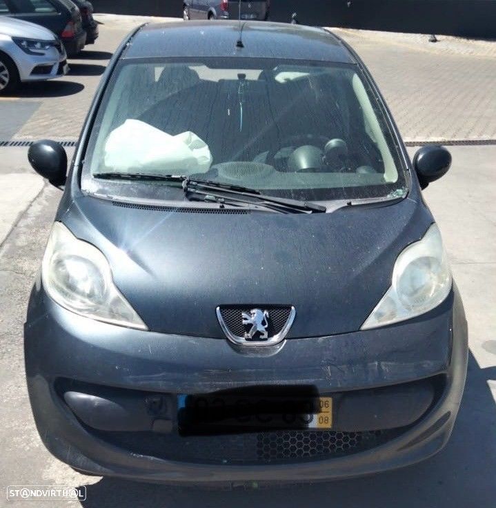 Peugeot 107 1.0i de 2006 disponível para peças - 1