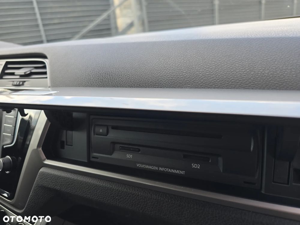 Volkswagen Touran 1.2 TSI (BlueMotion Technology) Comfortline - 10