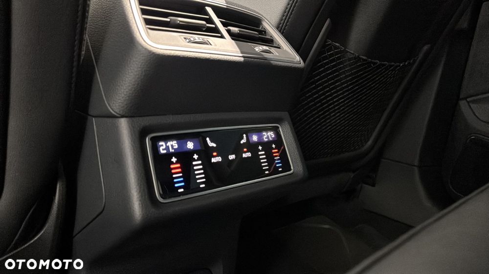 Audi Q8 e-tron - 21
