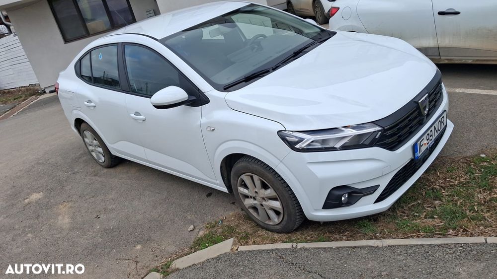 Dacia Logan TCe 90 Essential - 1