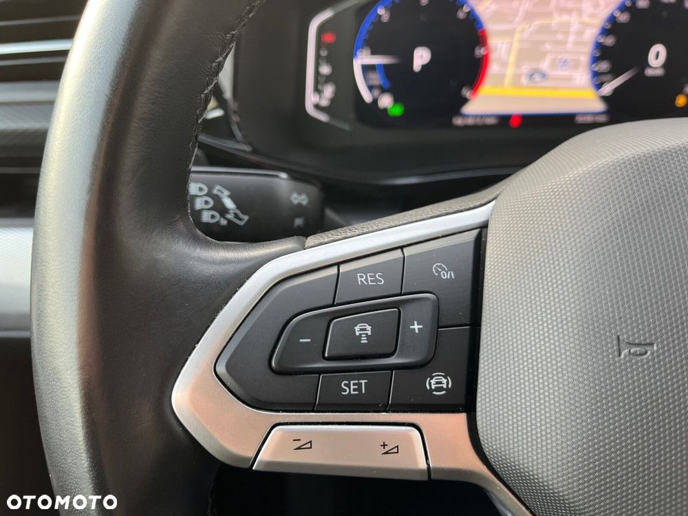 Volkswagen Multivan - 26