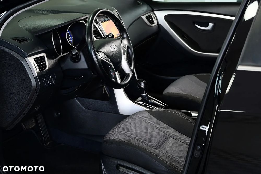 Hyundai i30 i30cw 1.6 Automatik Style - 7