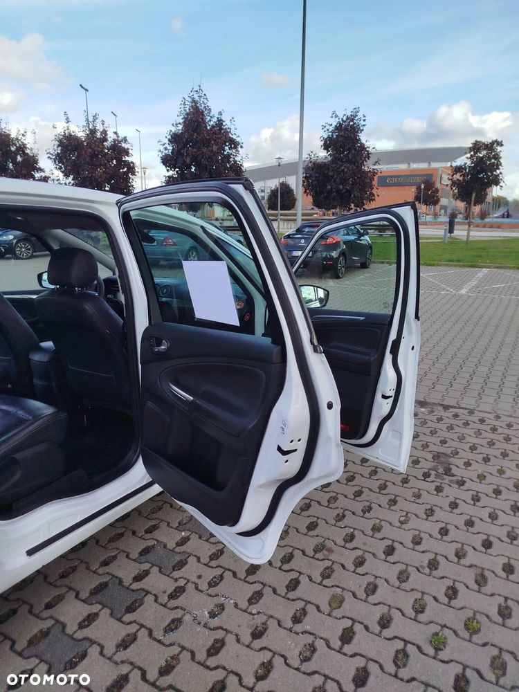 Ford S-Max 2.0 TDCi DPF Titanium - 15