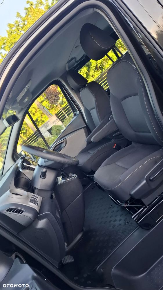 Renault TRAFIC - 12
