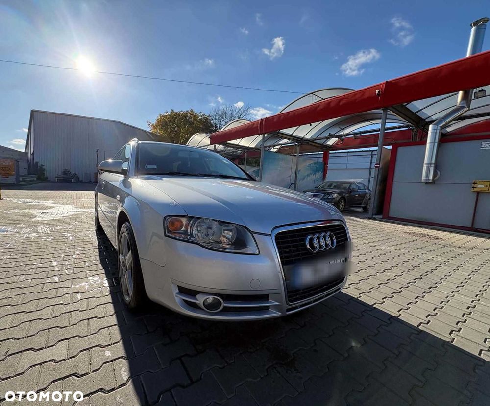 Audi A4 Avant - 4