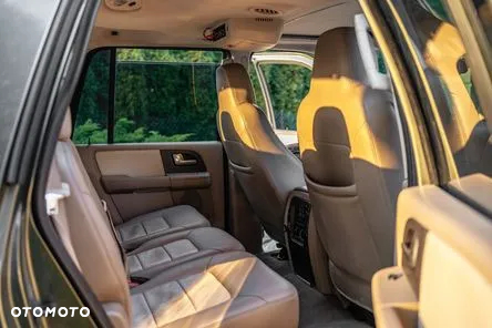 Ford Expedition - 9