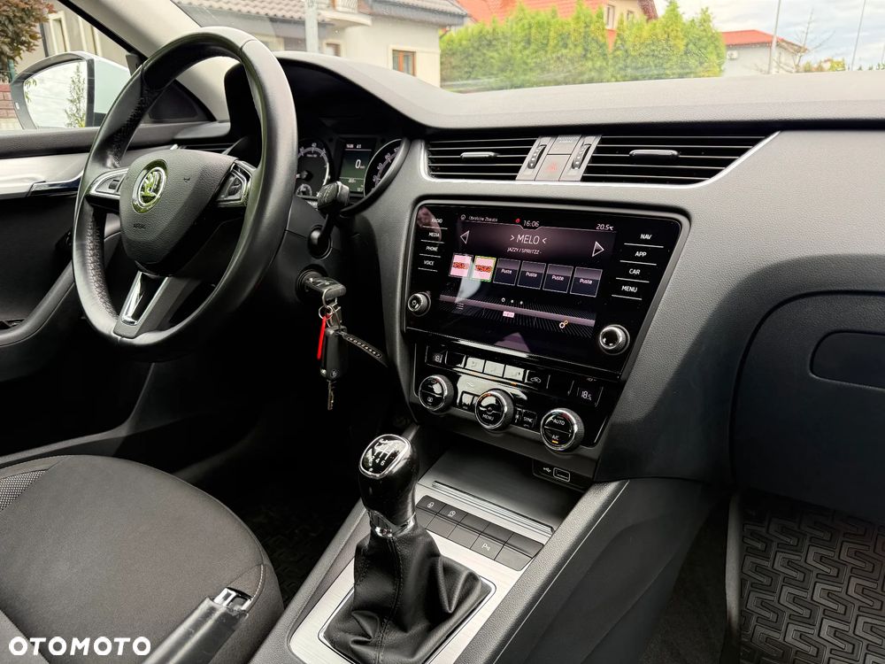Skoda Octavia 2.0 TDI Style - 30