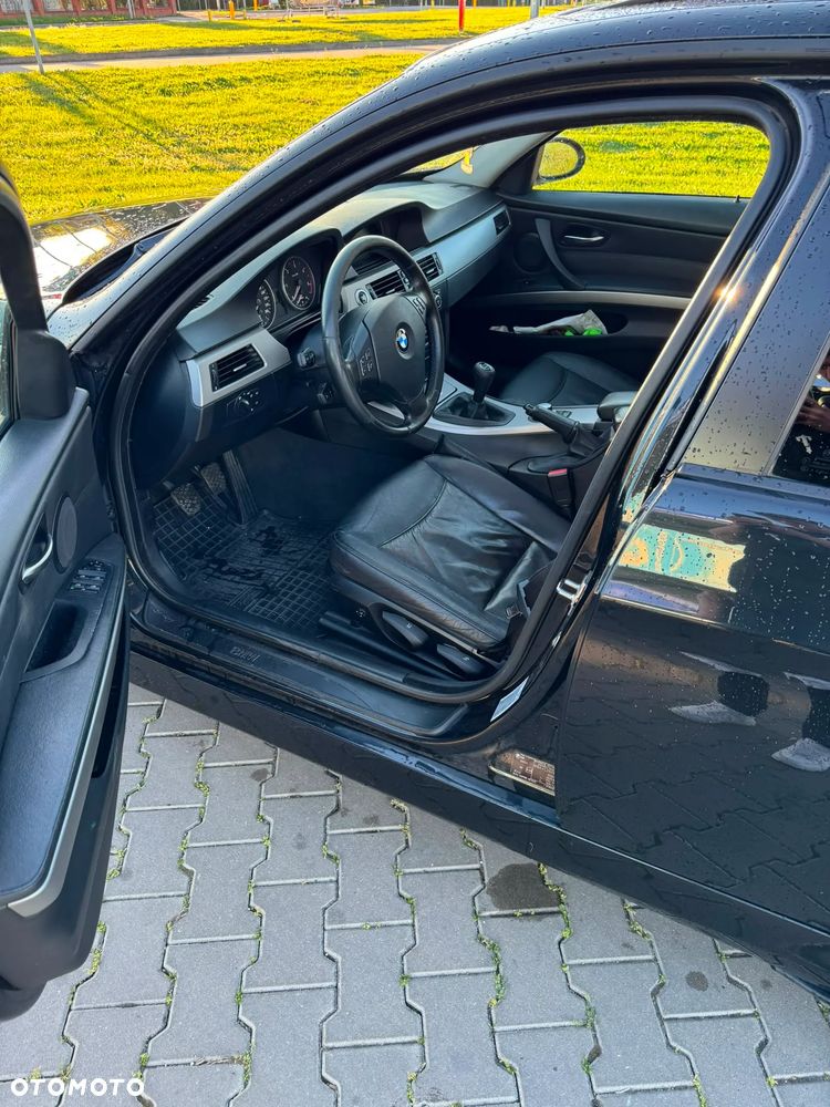 BMW Seria 3 320d Efficient Dynamics - 13