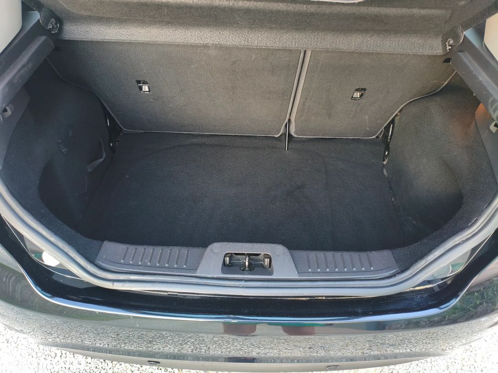 Ford Fiesta 1.6 TDCi DPF Titanium - 21