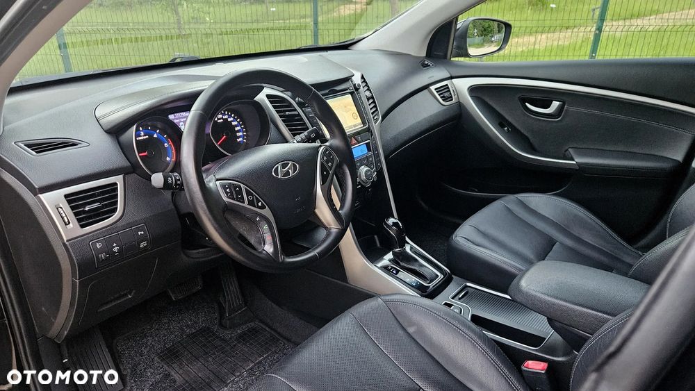 Hyundai i30 1.6 CRDi Automatik Style - 28