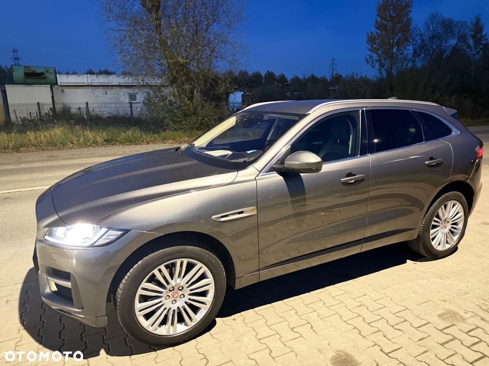 Jaguar F-Pace 2.0 i4D AWD R-Sport - 11