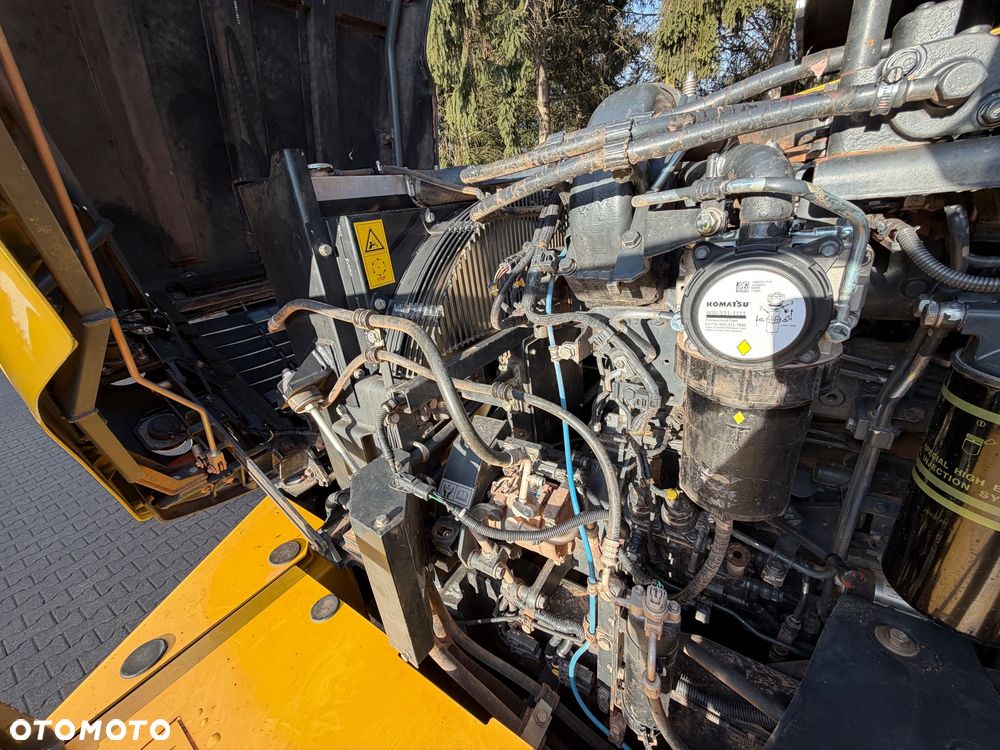 Komatsu HM300-3 - 10