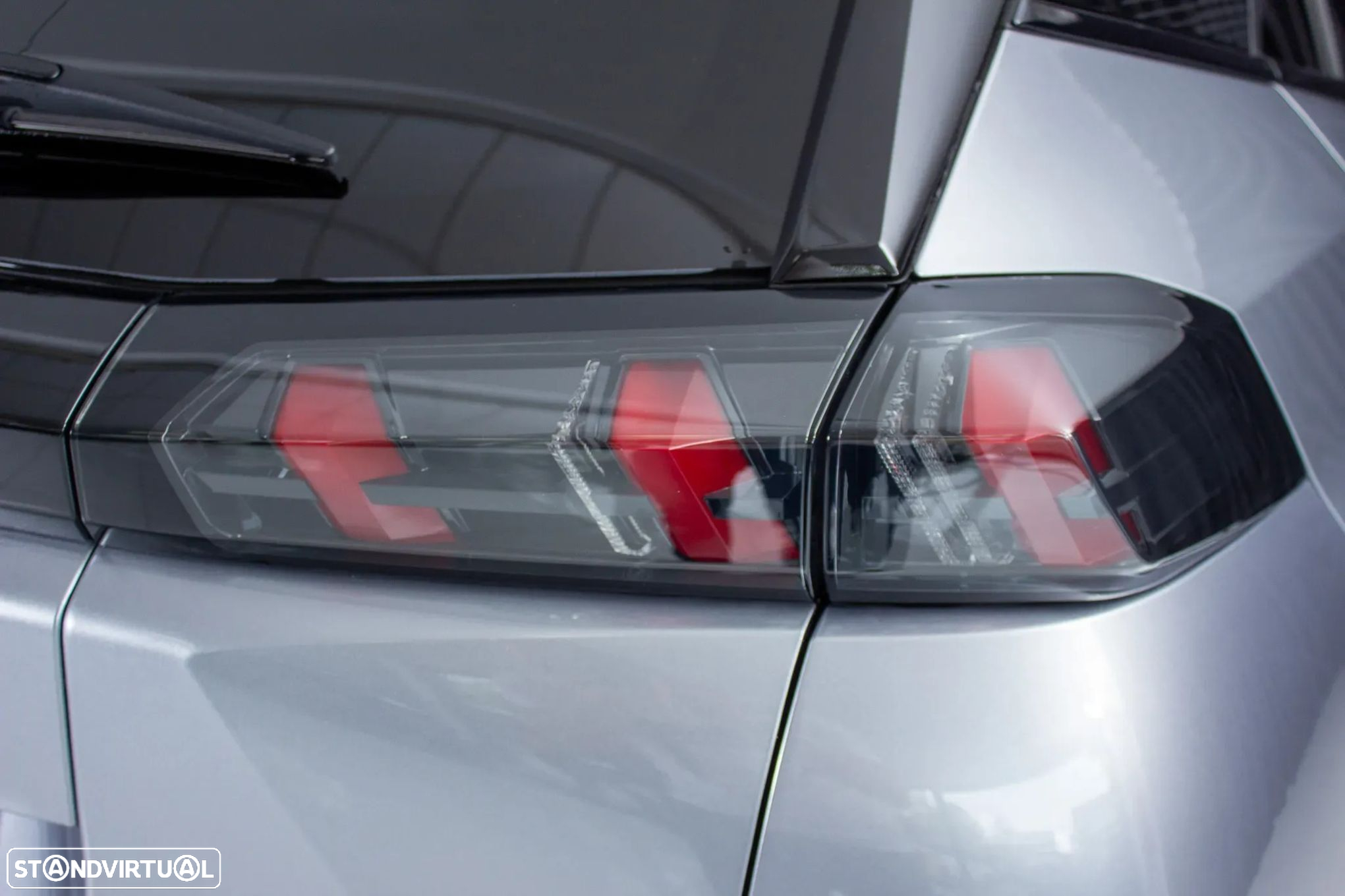 Peugeot e-2008 GT Pack - 23