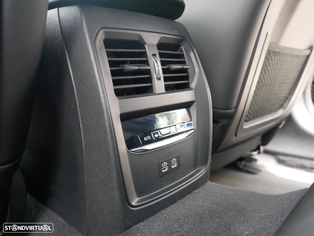 BMW i4 - 13
