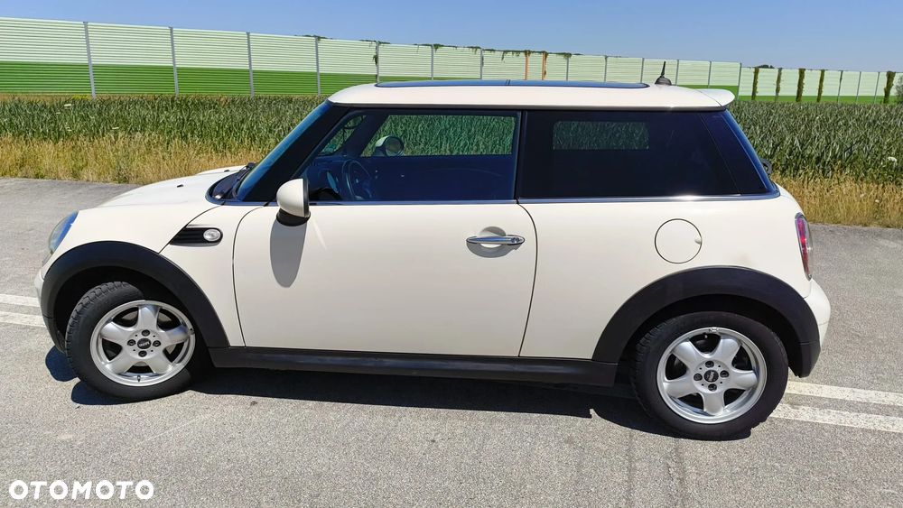 MINI Cooper Standard - 7