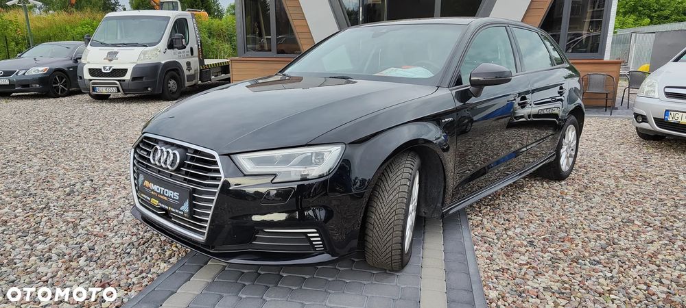 Audi A3 Sportback - 2