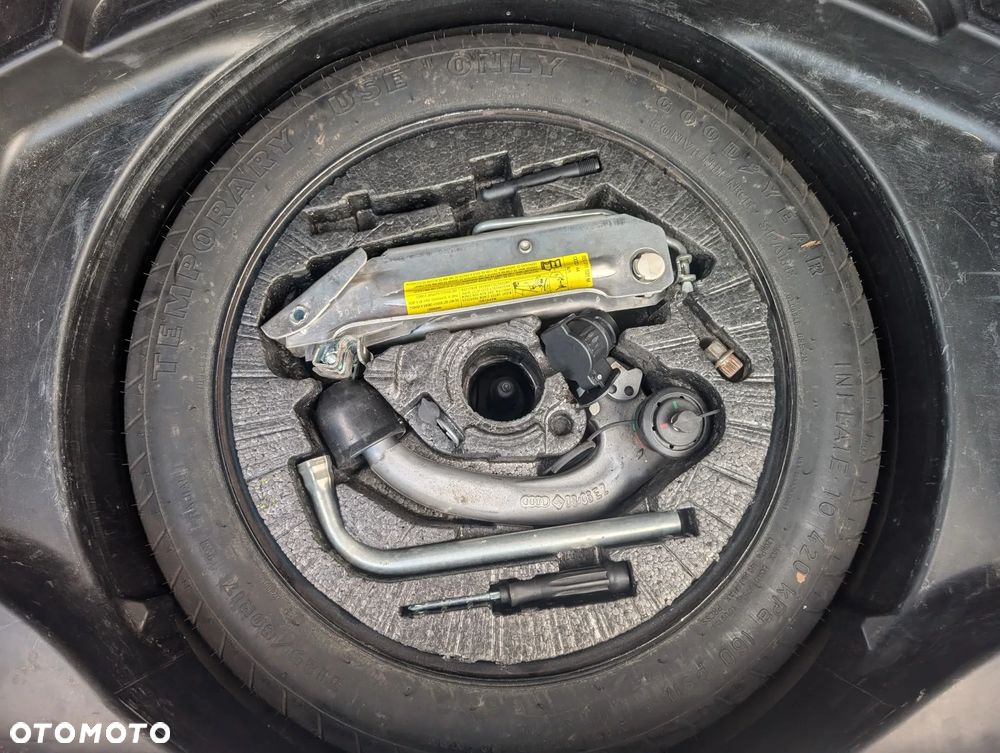 Audi A4 Avant 2.0 TDI DPF quattro - 11