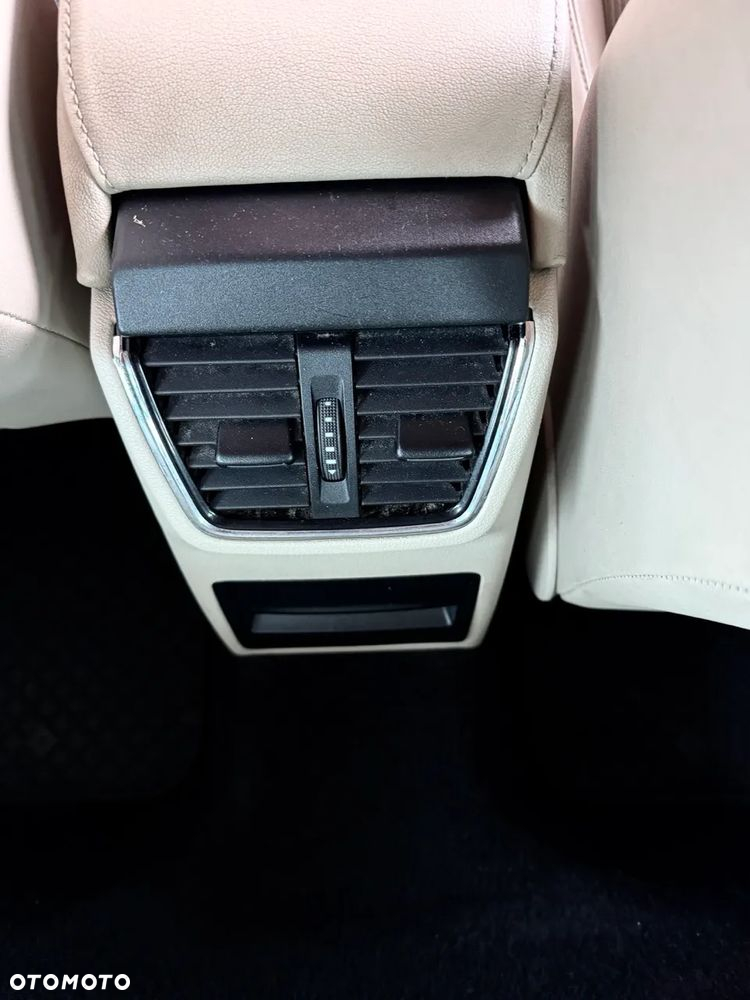 Skoda Octavia 2.0 TDI Elegance - 27