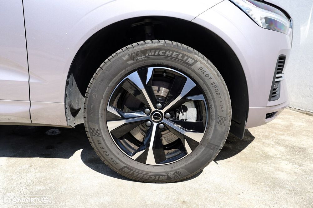 Volvo XC 60 2.0 T6 PHEV Core AWD - 8