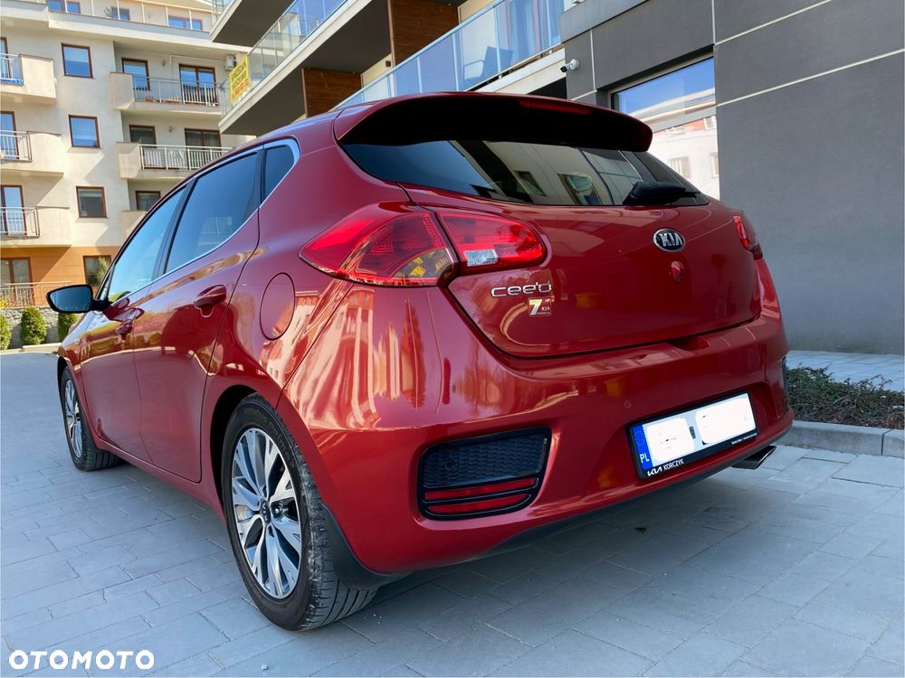 Kia Ceed 1.6 GDI L Business Line - 17