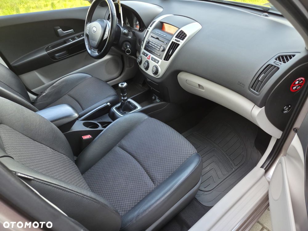 Kia Ceed 1.6 CVVT LX - 15