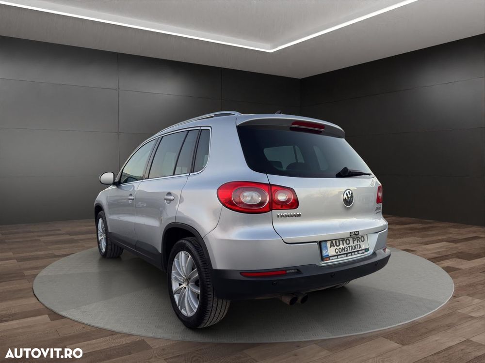 Volkswagen Tiguan - 3